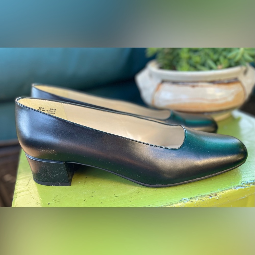 Low Heel Slip On "Laura" Dress Shoe Size 9.5